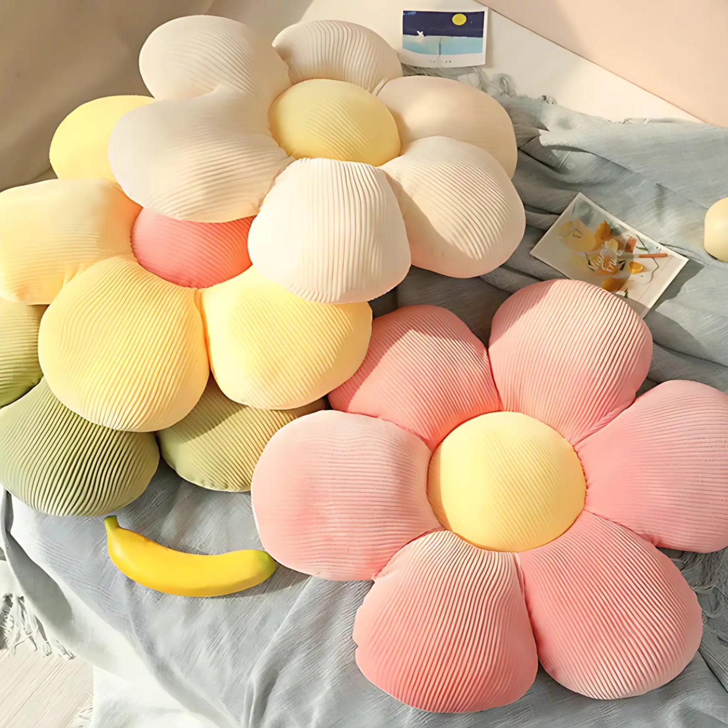 Stuffed flower cushion