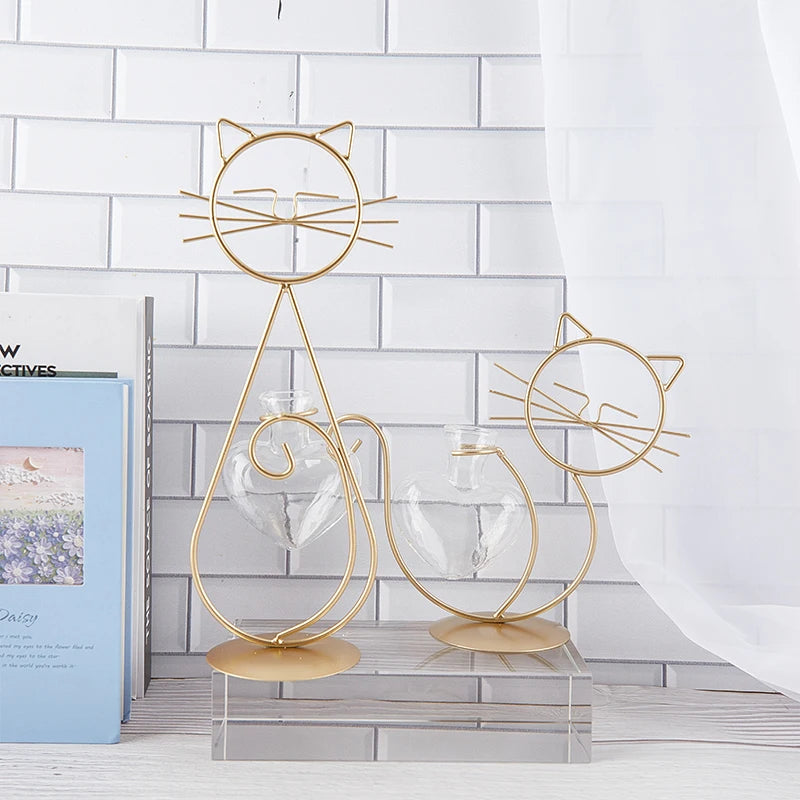 Cat heart vase