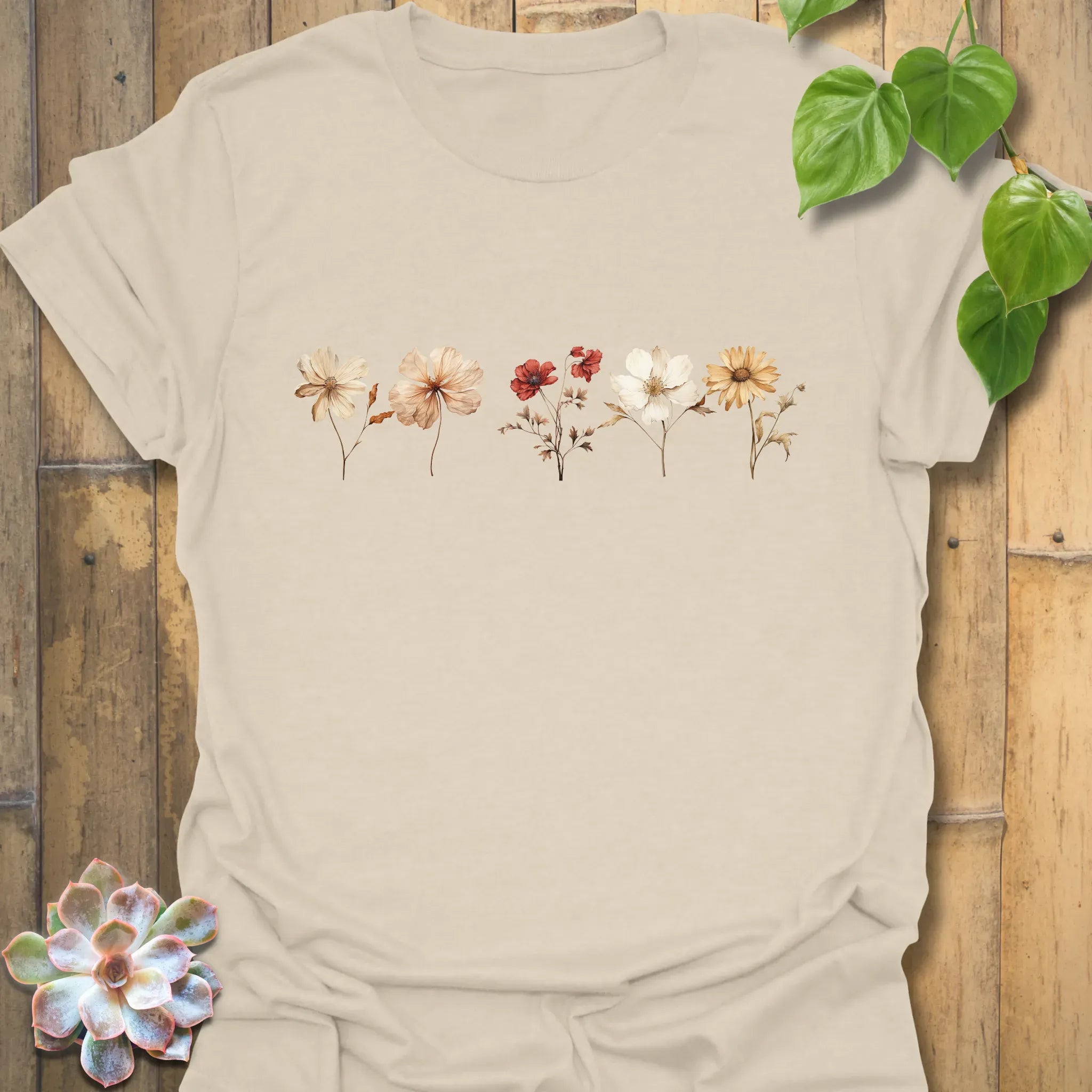 Dried flowers T-shirt Natural / S T-Shirt