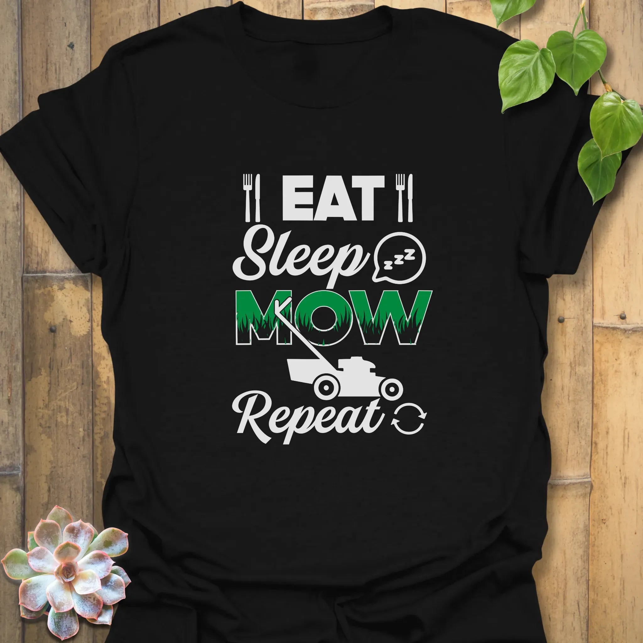 Eat Sleep Mow Repeat – T-shirt Black / S T-Shirt