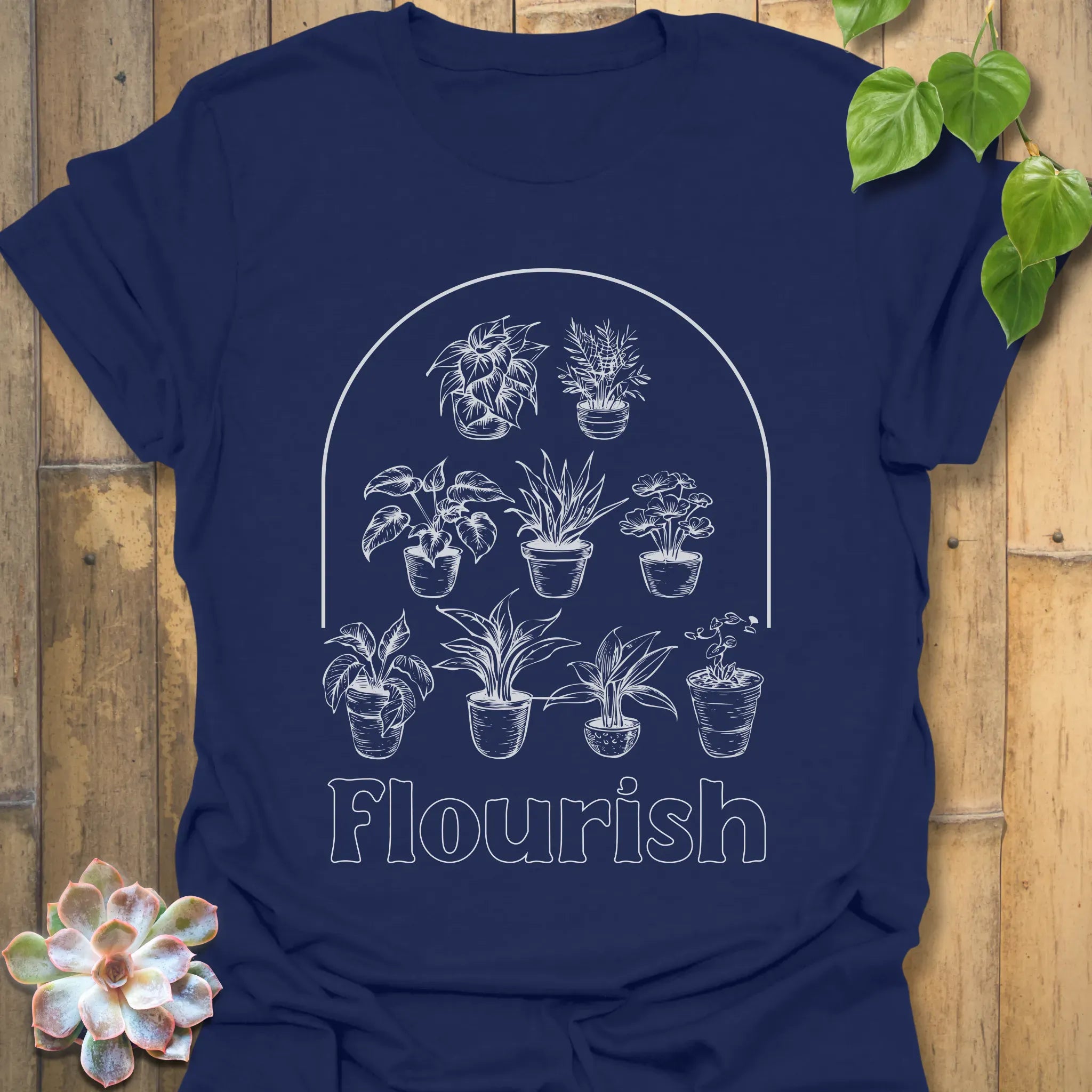 Flourish T-shirt Navy / S T-Shirt