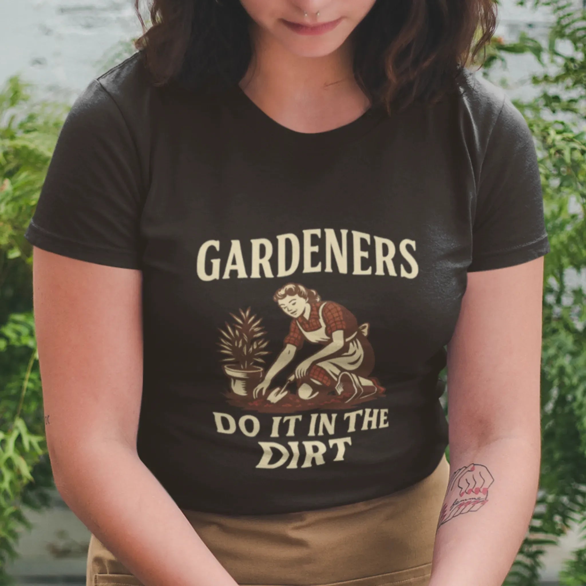 Gardeners T-shirt Black / S T-Shirt