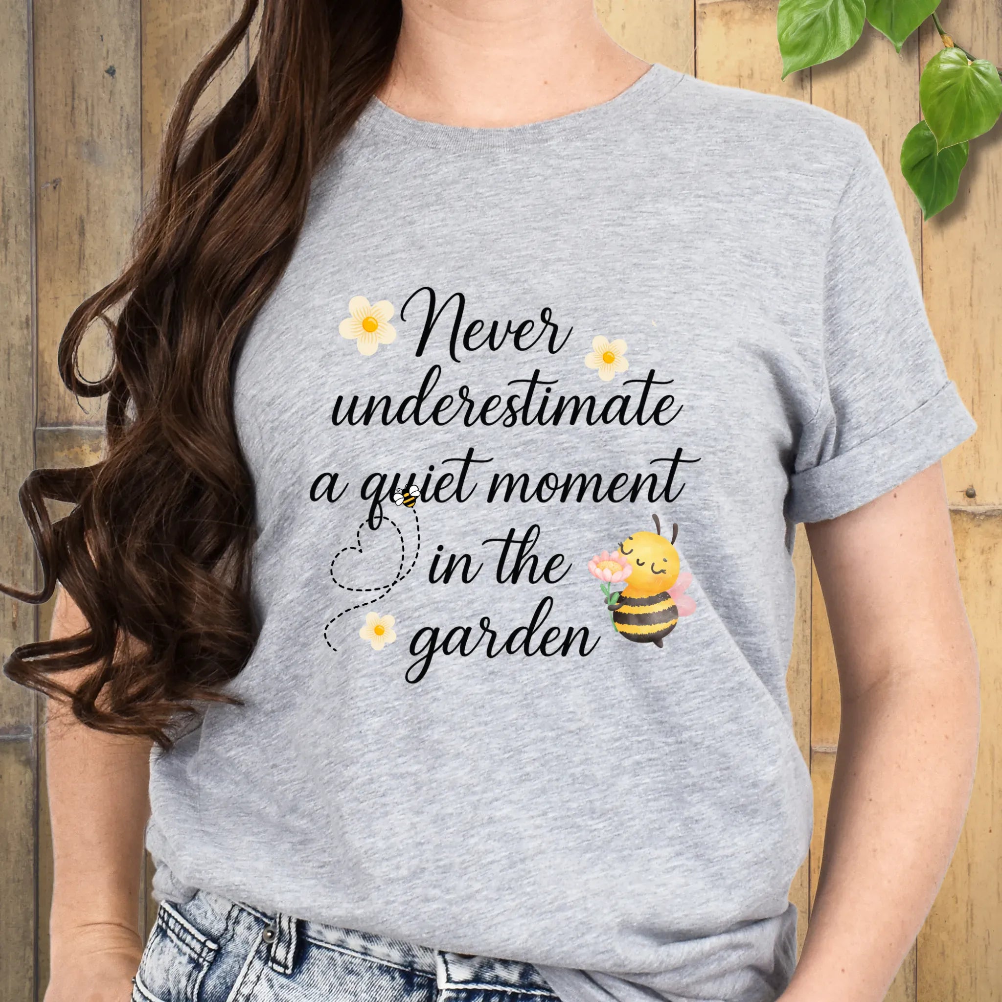 Never Underestimate T-shirt Sport Grey / S T-Shirt