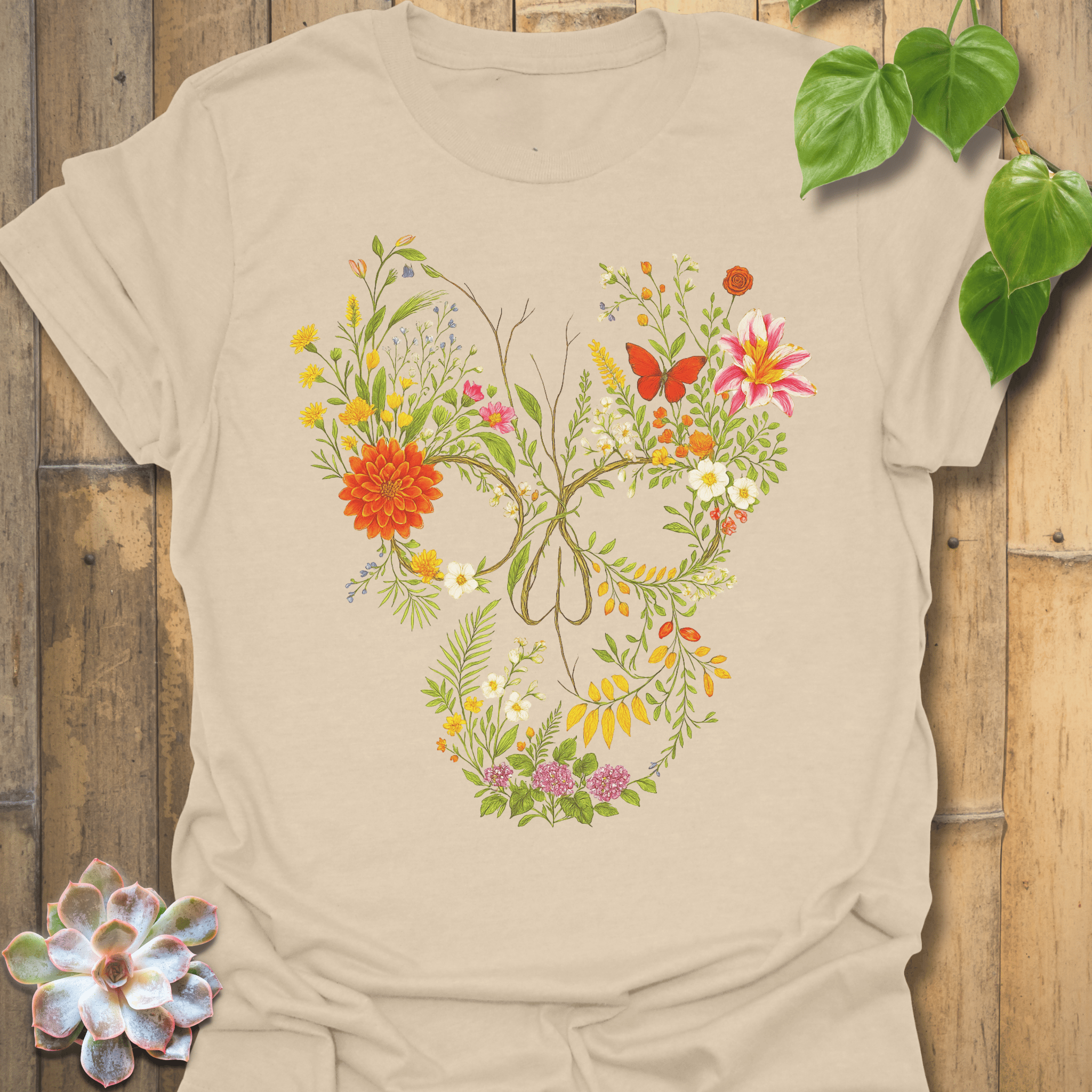 Skull in Bloom T-shirt Sand / S T-Shirt