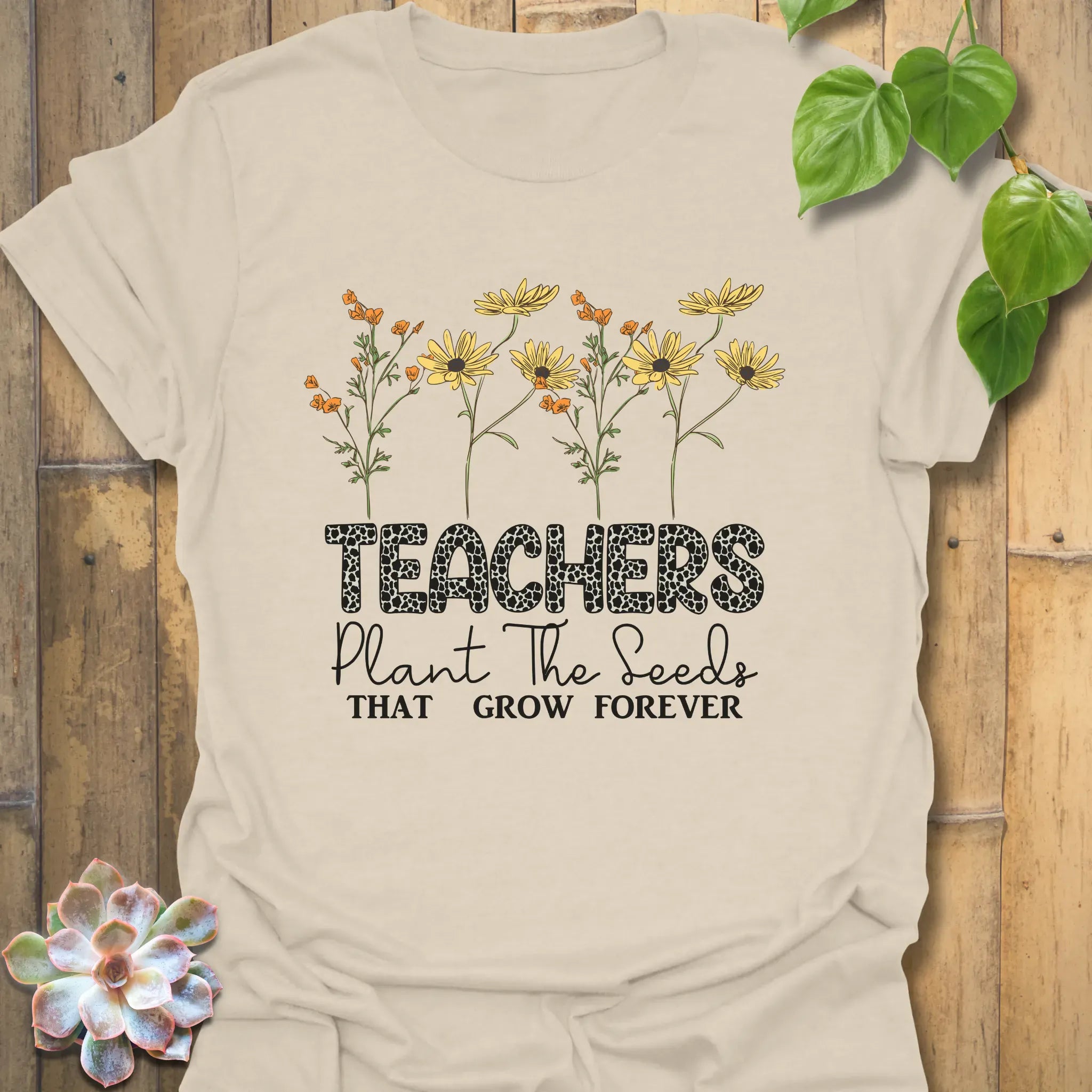 Teachers Plant T-shirt Natural / S T-Shirt