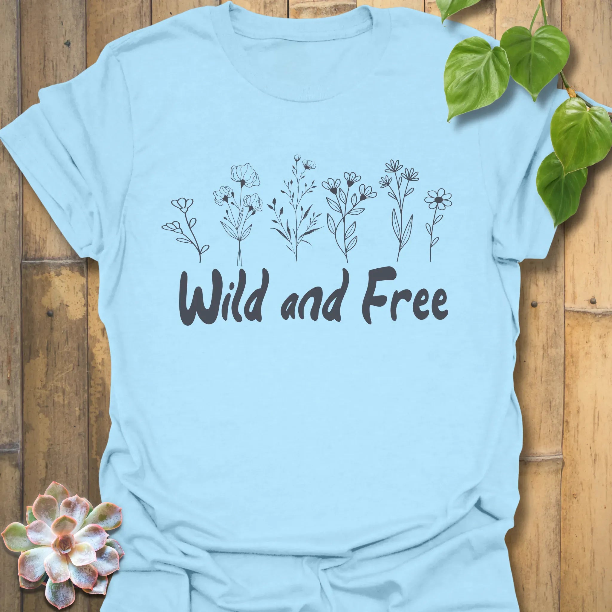 Wild And Free T-shirt Light Blue / S T-Shirt
