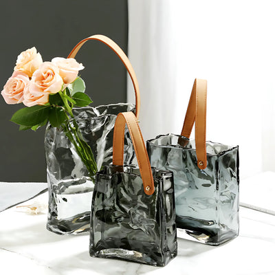Glass flower vase