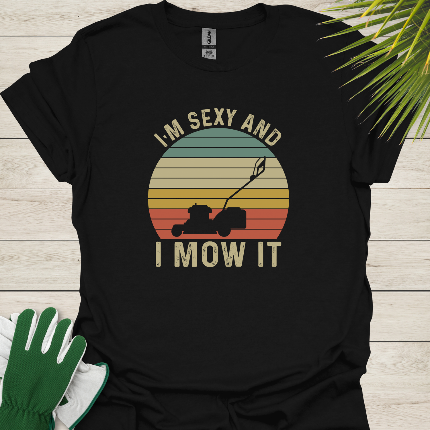 Sexy and I Mow It t-shirt NZ