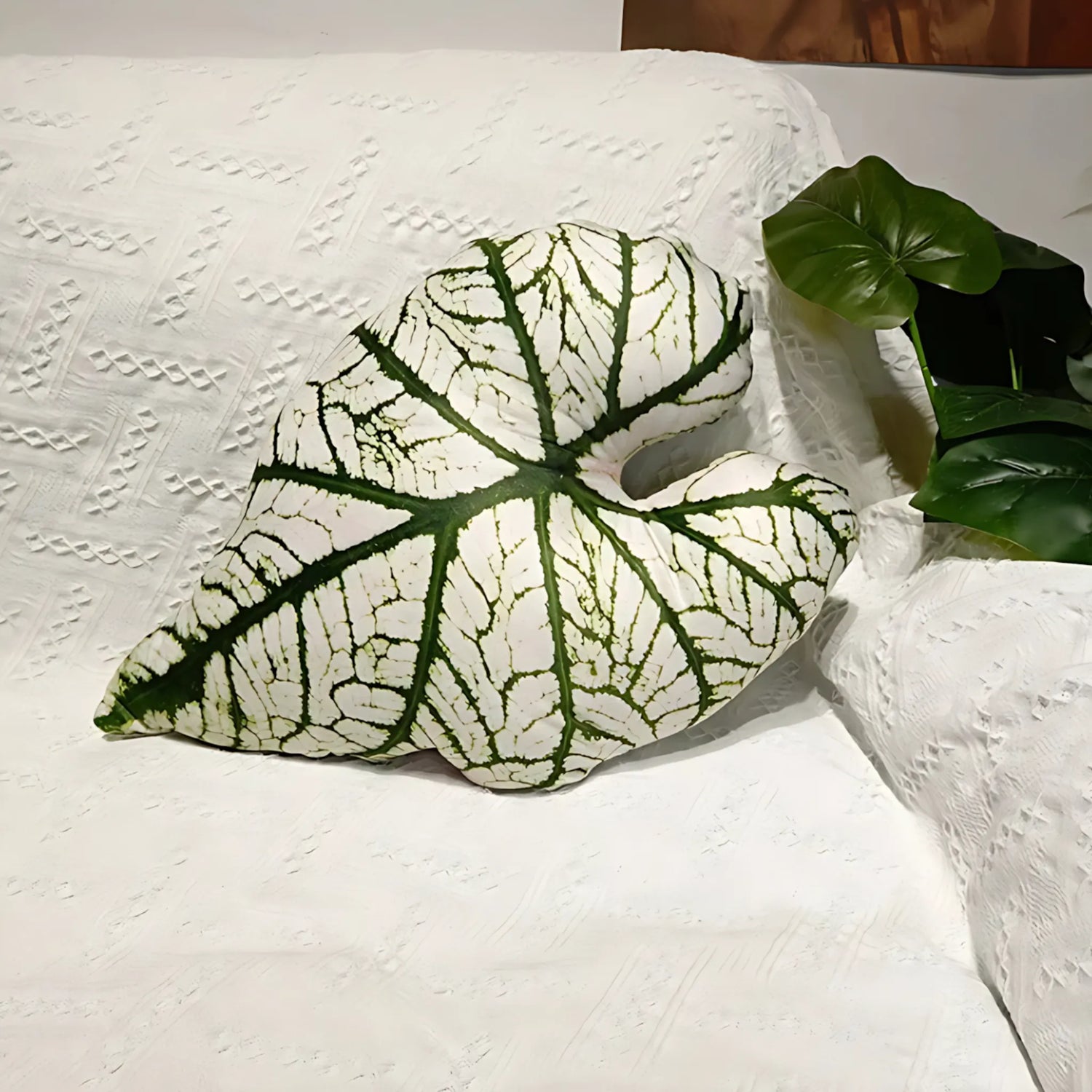 Leaf throw pillow