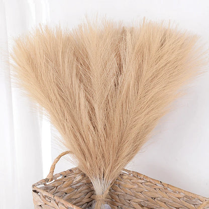 Artificial pampas decor
