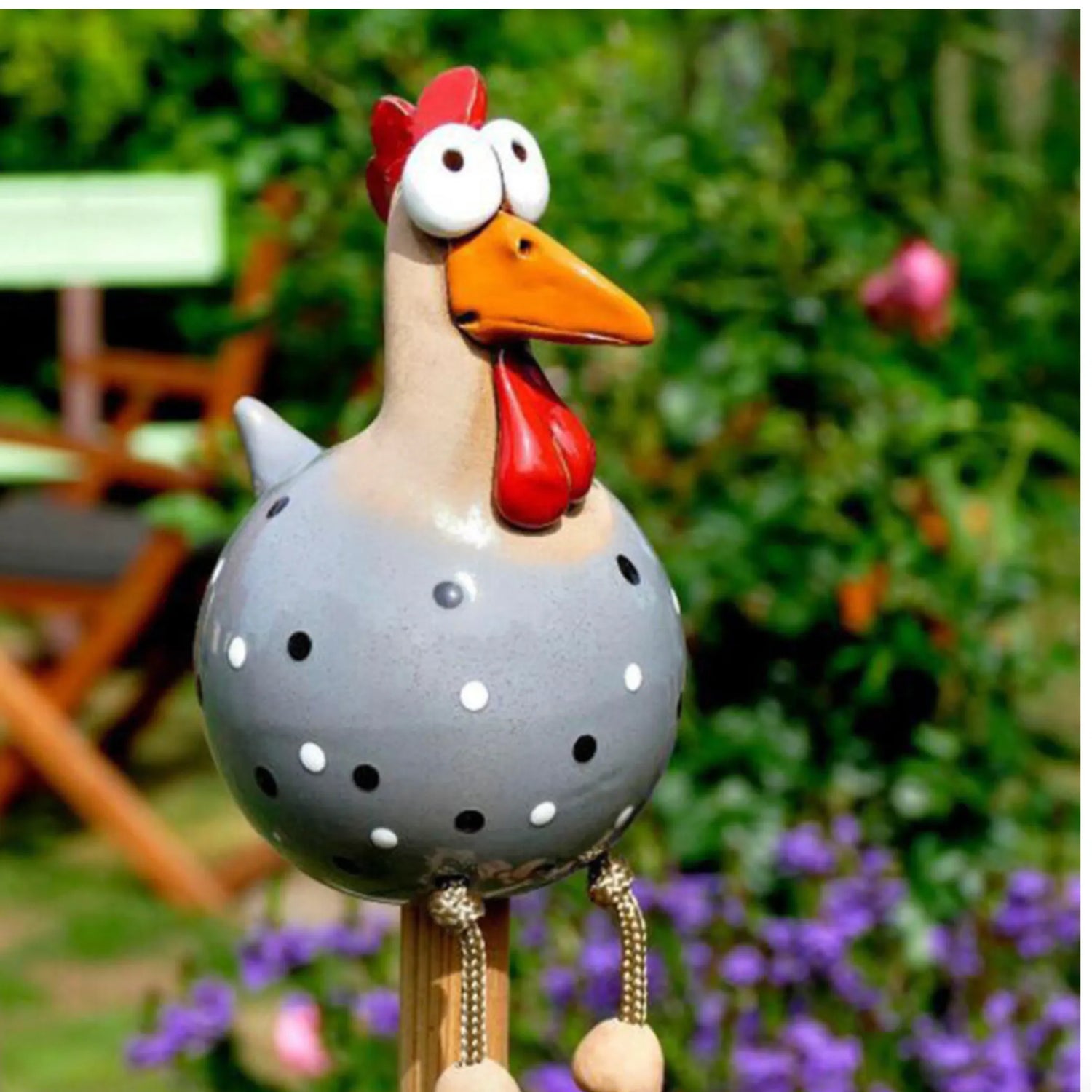 Durable chicken garden statues