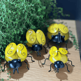 Decorative Metal Bees, Indoor or outdoor Garden Art Bumble Bee Art Set 4 Metal Bumblebee Decor
