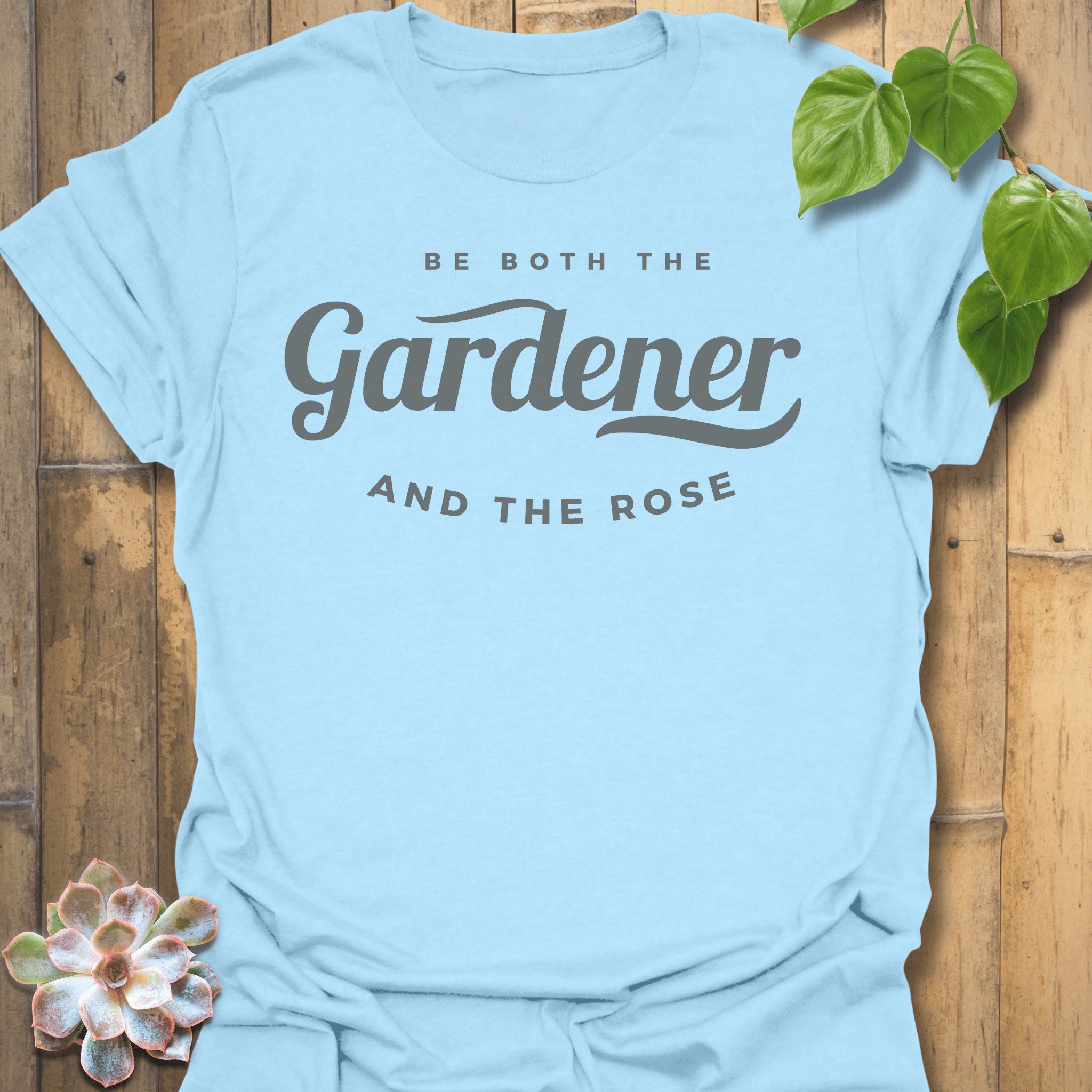 Gardener Rose T-shirt Light Blue / S T-Shirt