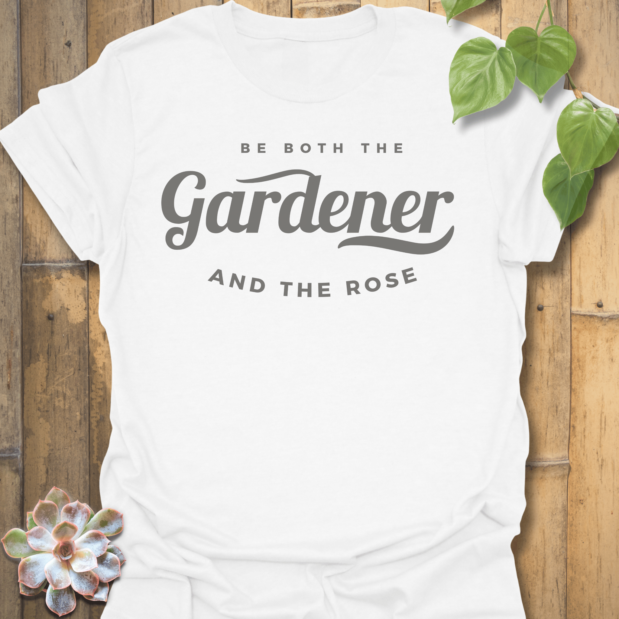 Gardener Rose T-shirt White / S T-Shirt