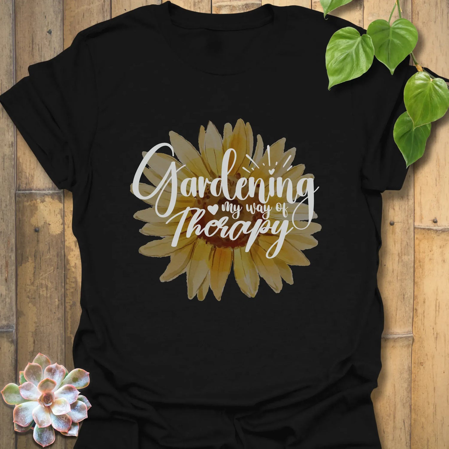 Gardening – My Way of Therapy – T-shirt Black / S T-Shirt