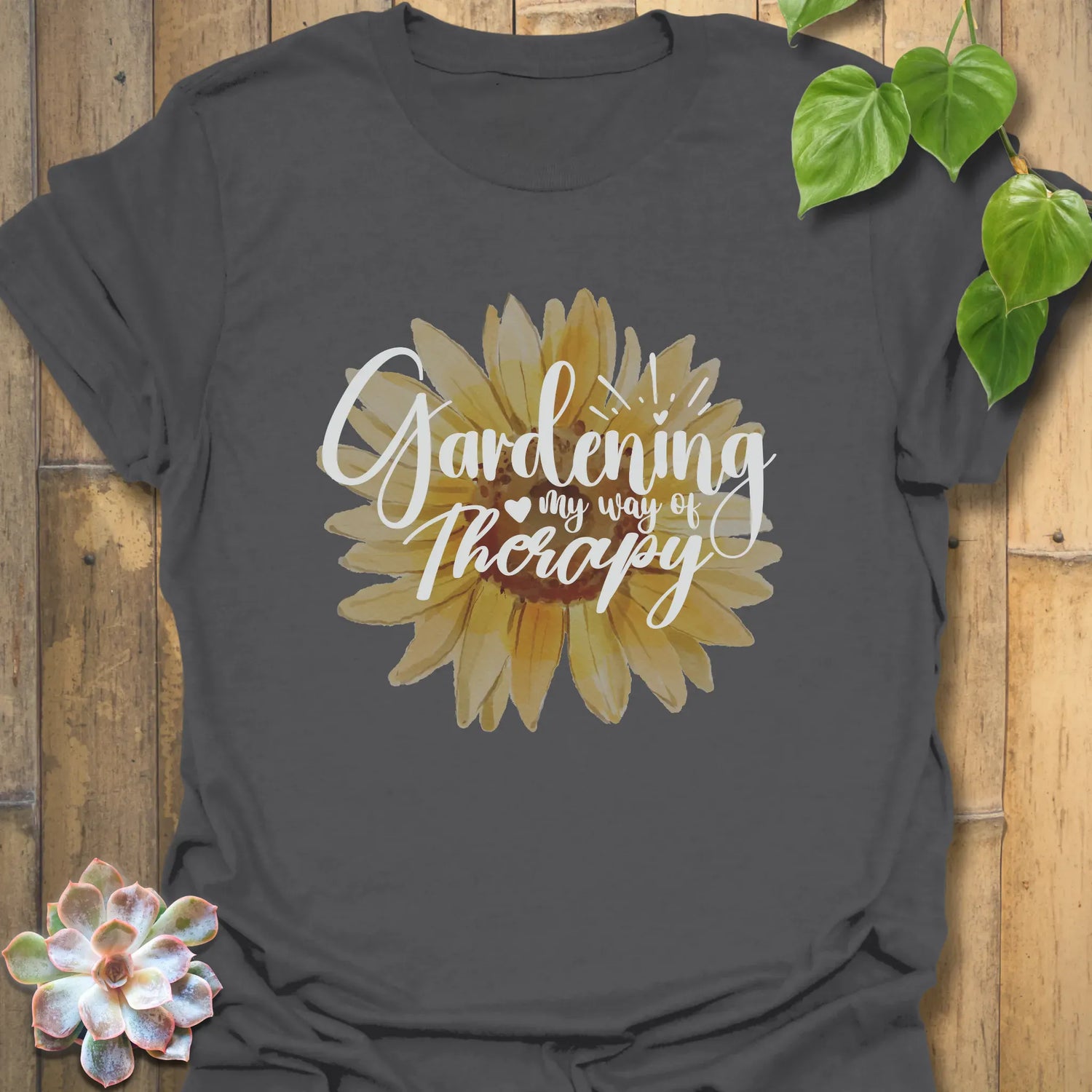 Gardening – My Way of Therapy – T-shirt Charcoal / S T-Shirt