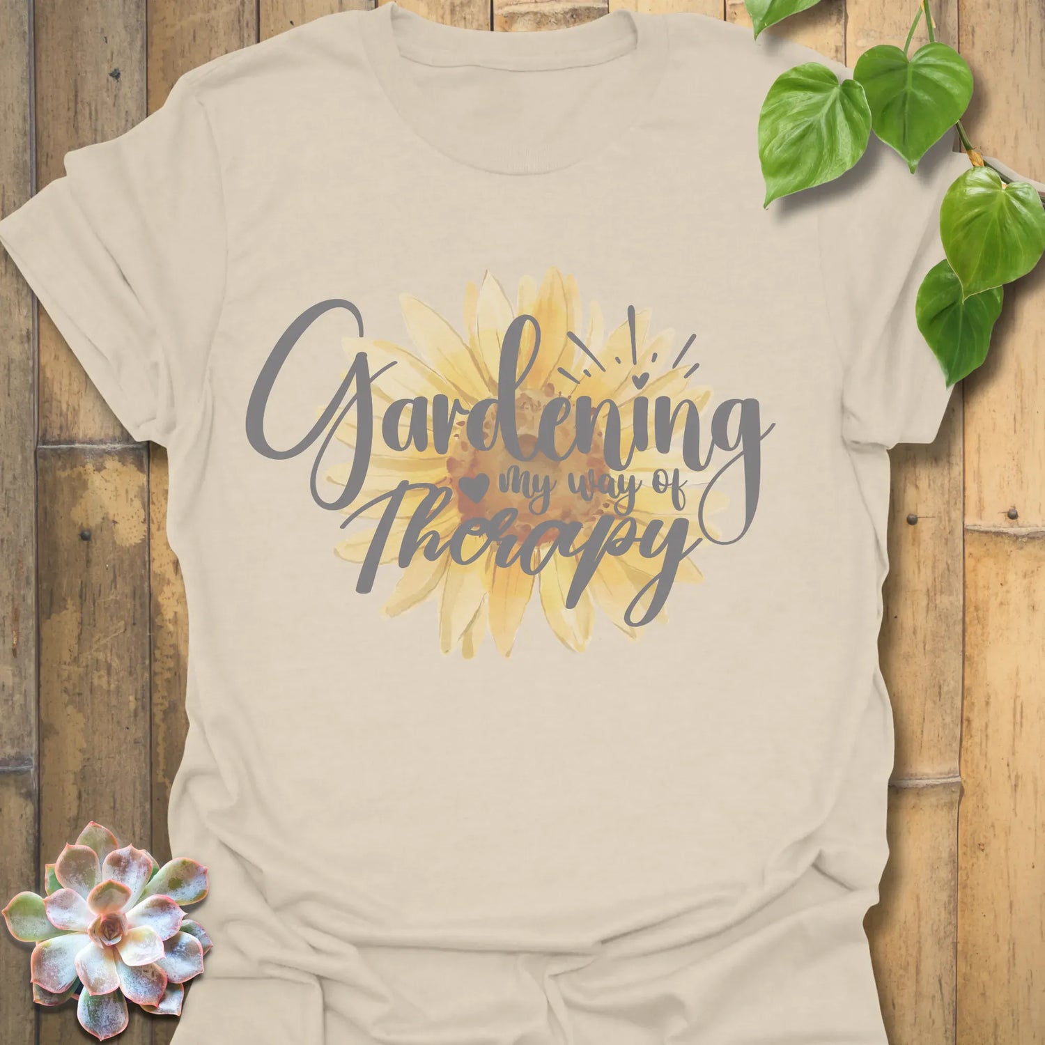 Gardening – My Way of Therapy – T-shirt Natural / S T-Shirt
