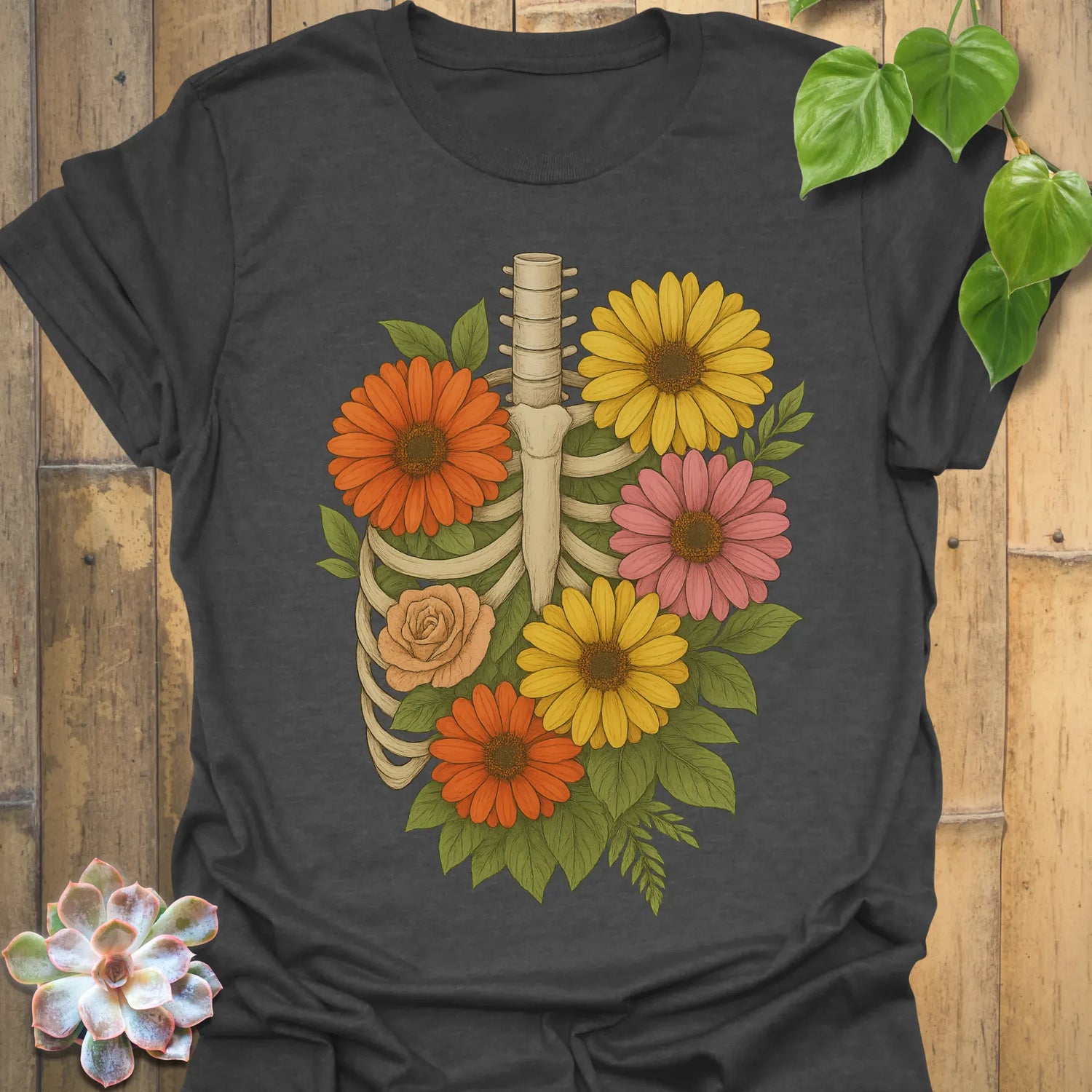Gerbera Bones T-Shirt Dark Heather / S T-Shirt
