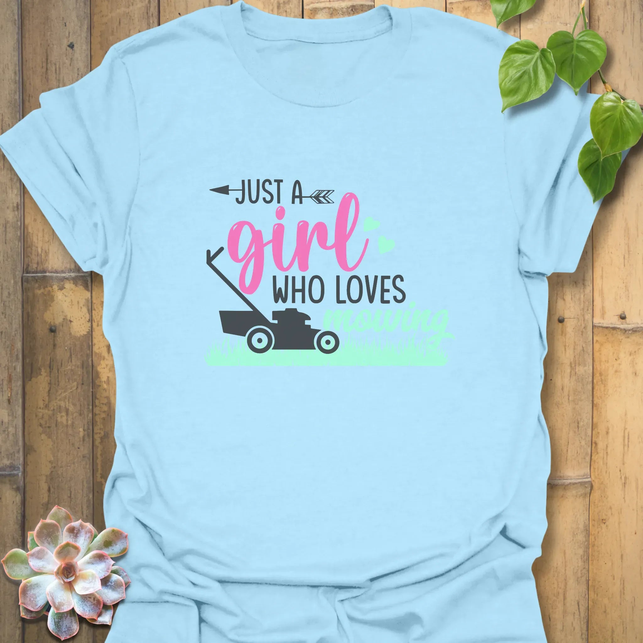 Just a Girl Who Loves Lawnmowers – T-shirt Light Blue / S T-Shirt