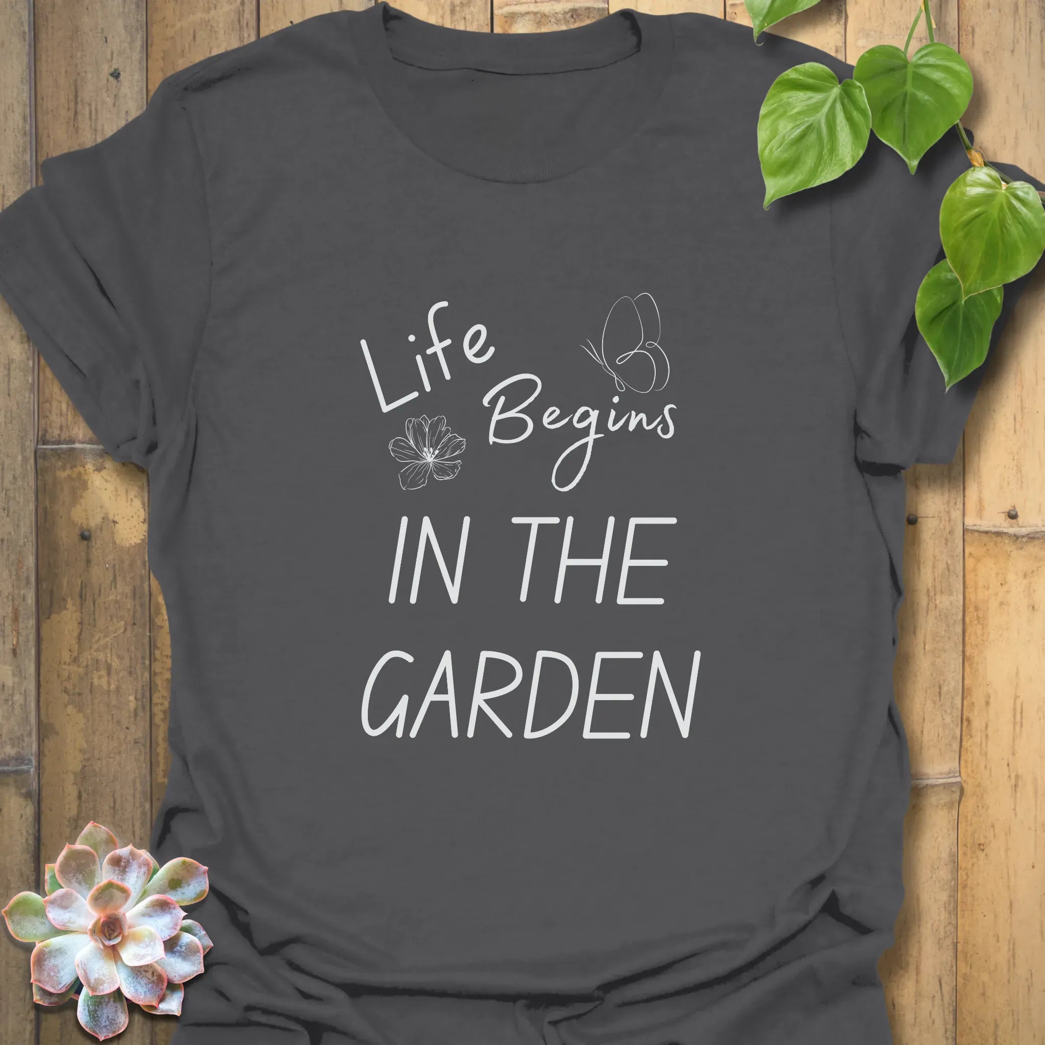 Life Begins in the Garden – T-shirt Charcoal / S T-Shirt
