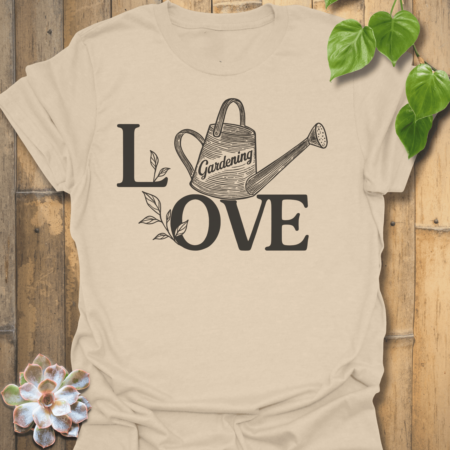 Love Gardening T-shirt Sand / S T-Shirt