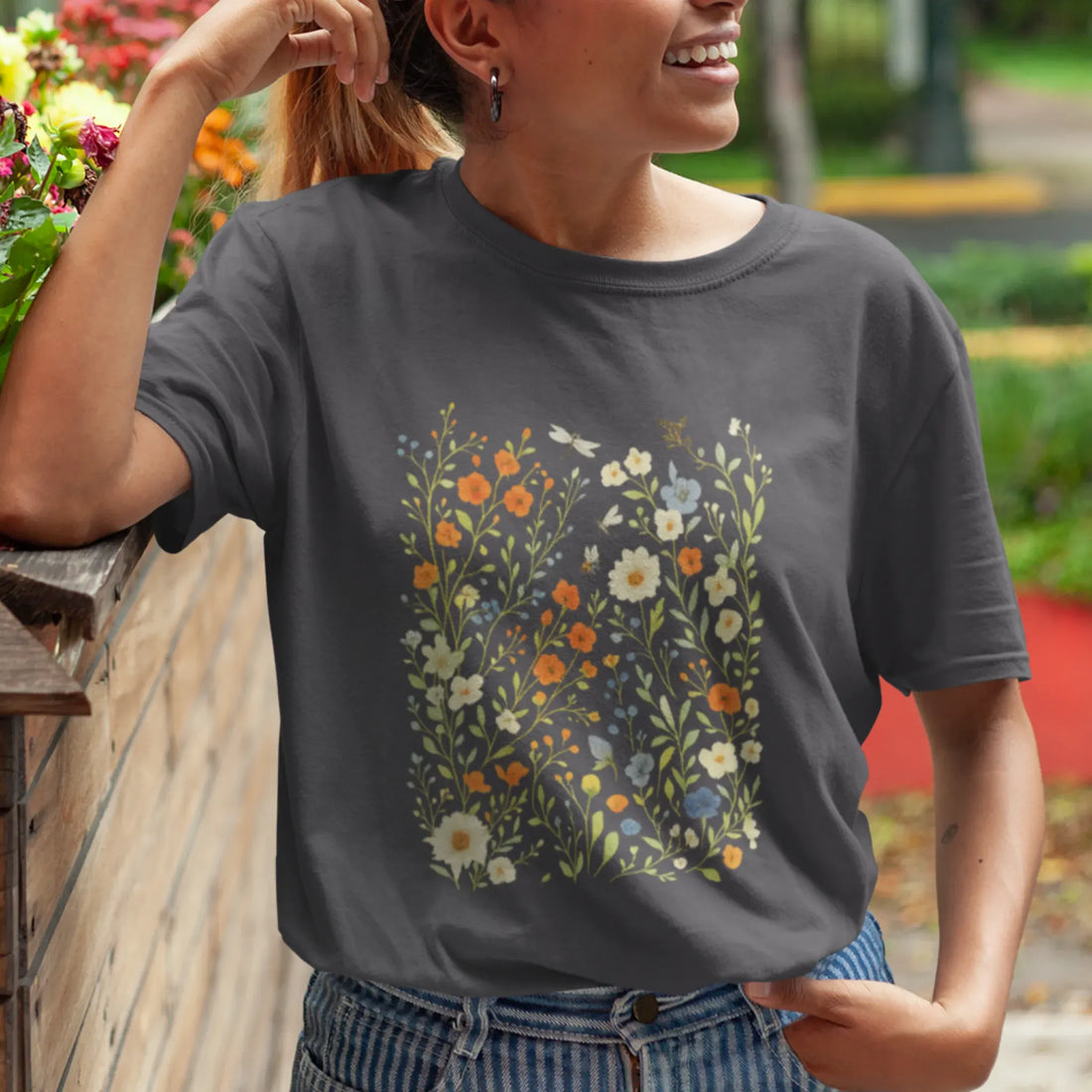 Meadow Magic T-Shirt Charcoal / S T-Shirt
