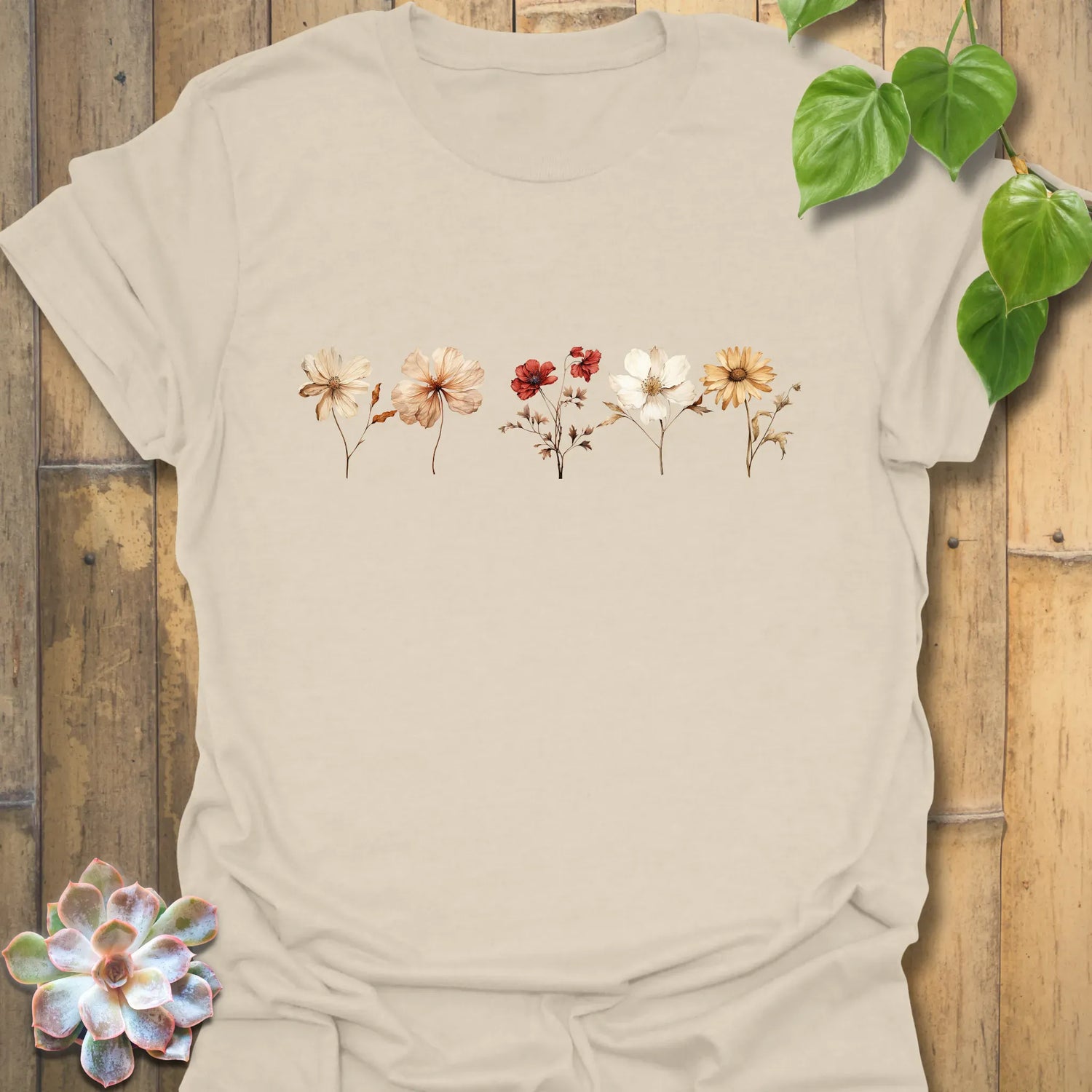 Pressed Flower T-shirt Natural / S T-Shirt