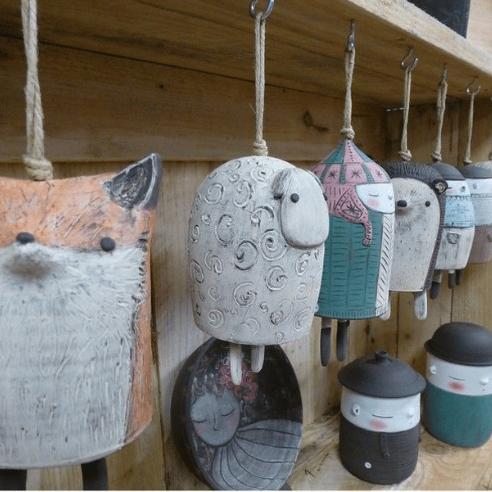 Rustic Animal Wind Chimes - Charming Small Animal Wind Chimes for Doors, Windows, and Garden Animal Wind Chimes