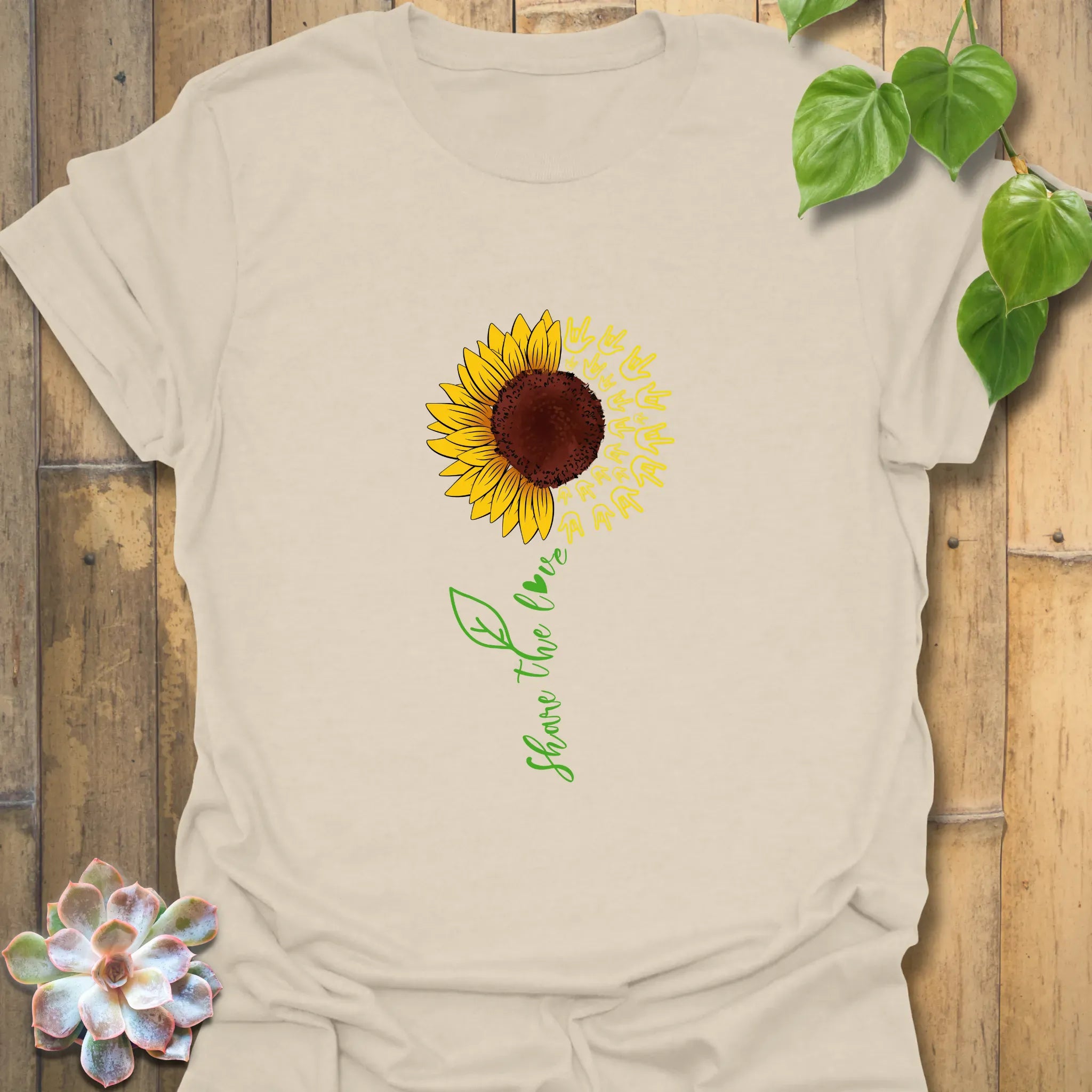 Share The Love T-shirt Natural / S T-Shirt