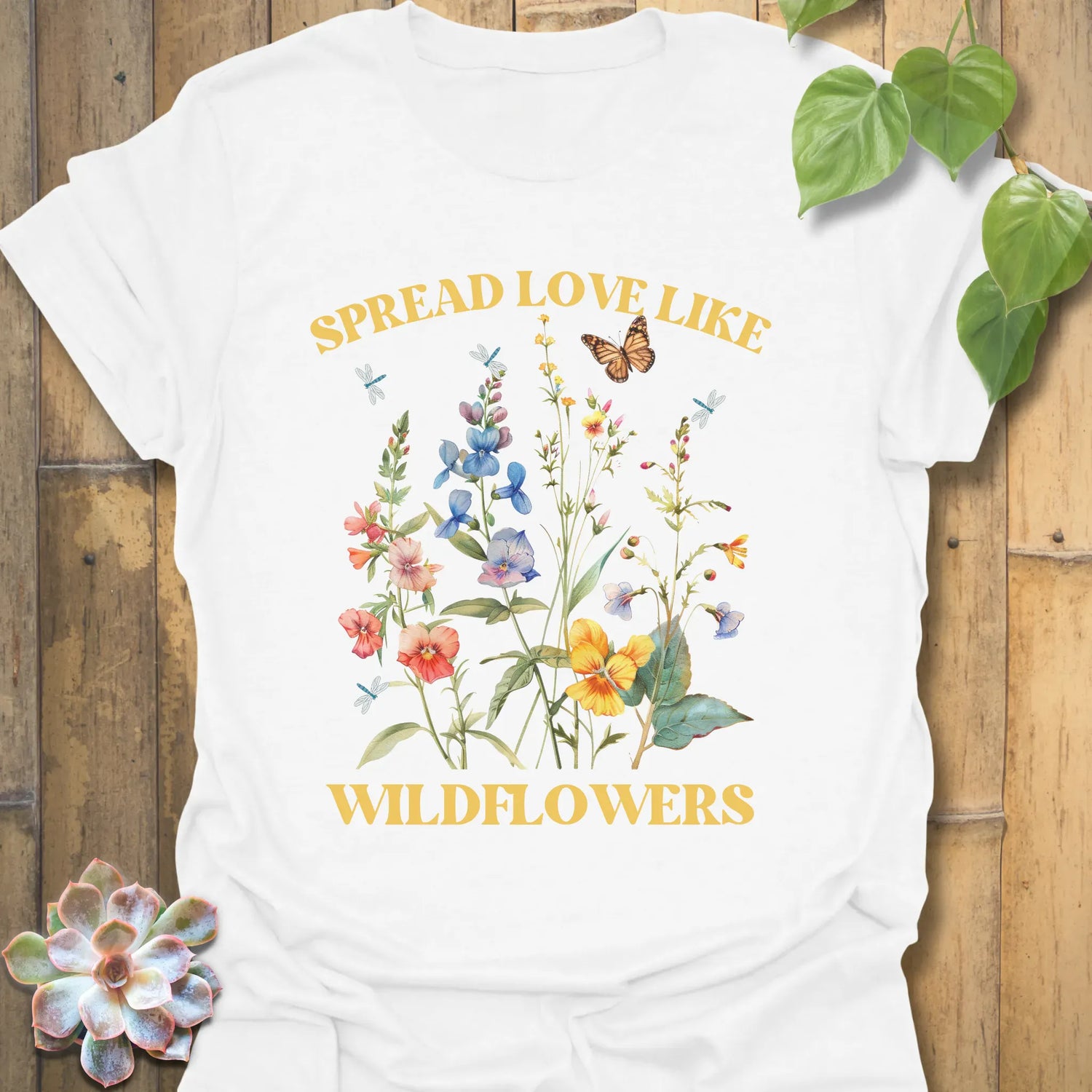 Spread Love T-shirt White / S T-Shirt
