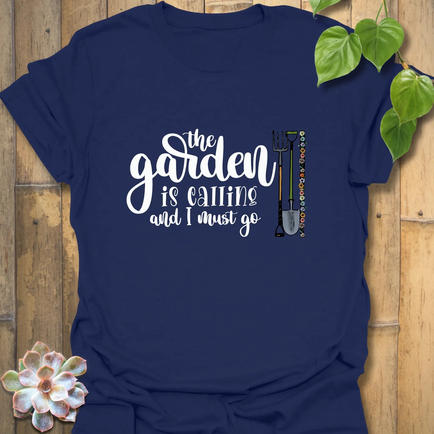 The Garden Is Calling T-shirt Navy / S T-Shirt