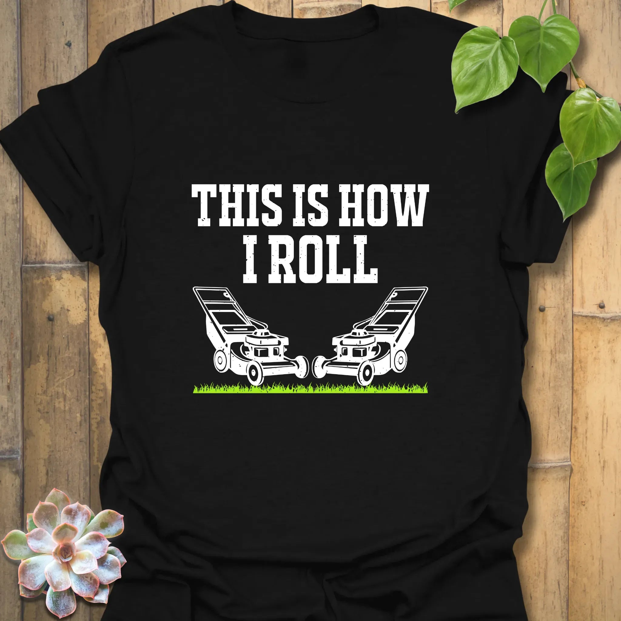 This Is How I Roll T-shirt Black / S T-Shirt