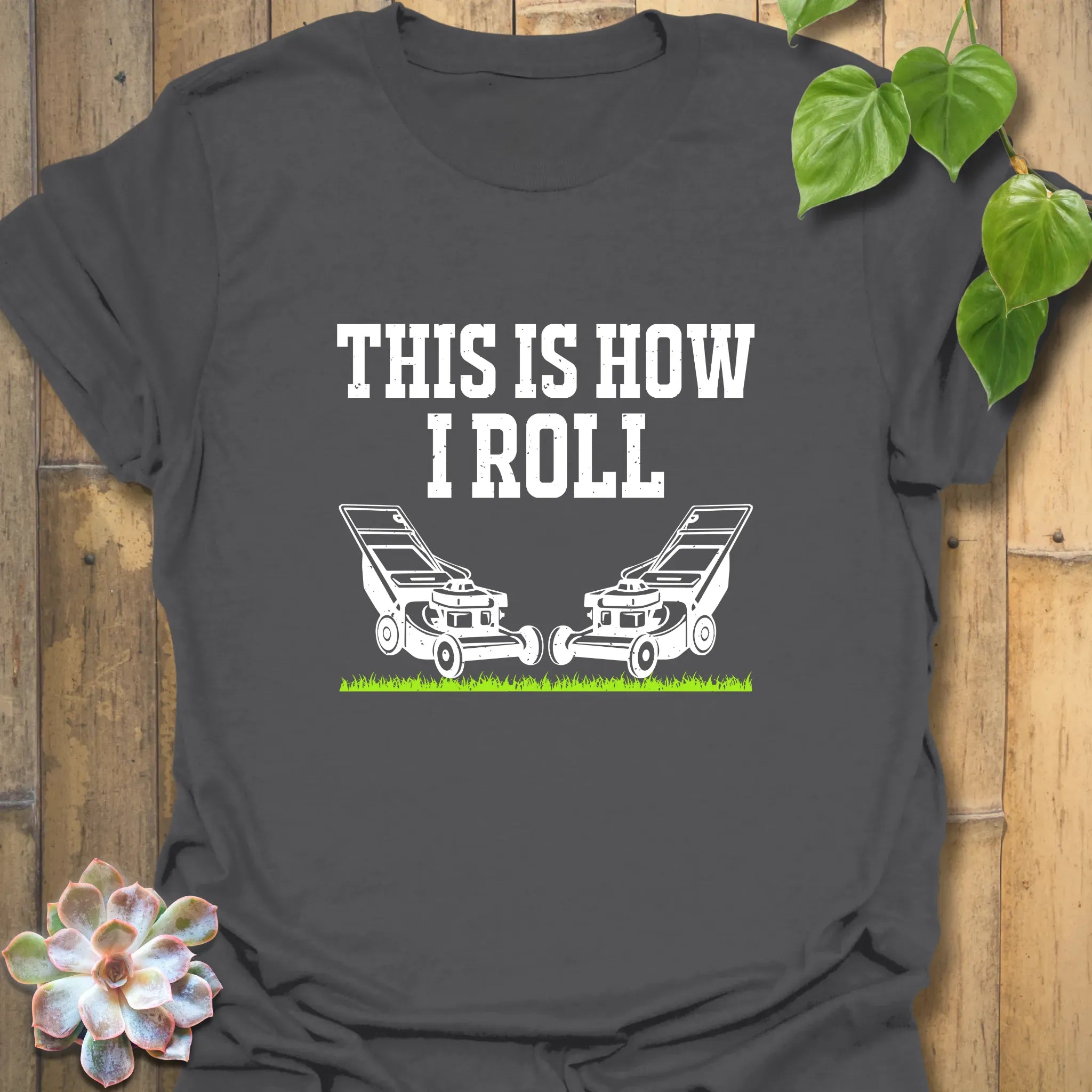 This Is How I Roll T-shirt Charcoal / S T-Shirt
