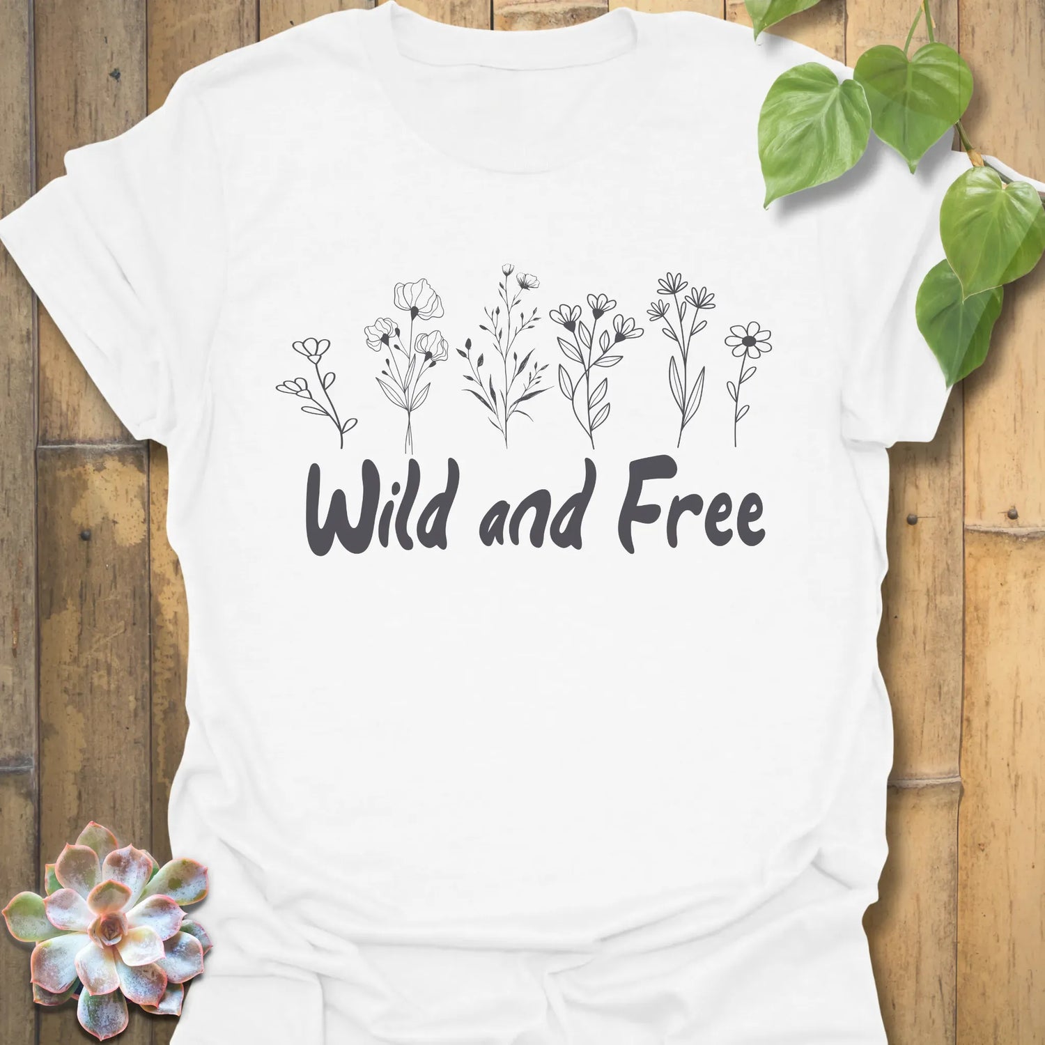 Wild And Free T-shirt White / S T-Shirt